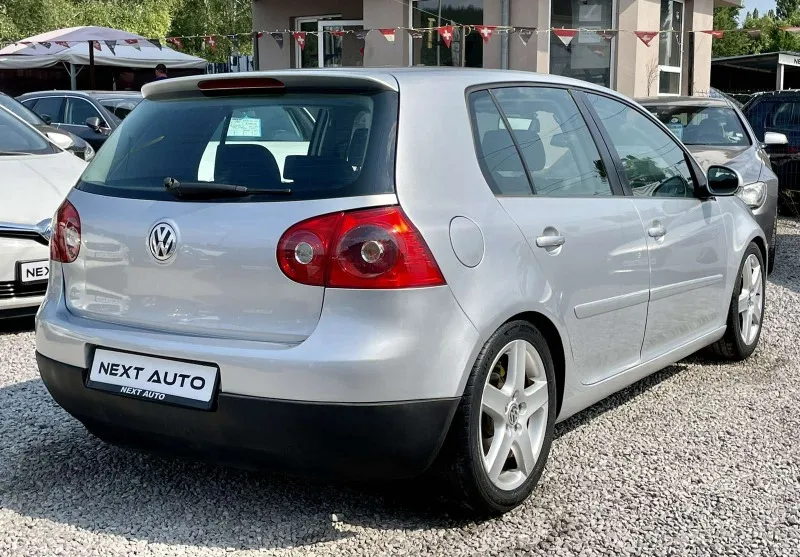 Volkswagen Golf 1.9TDI 90HP Image 5