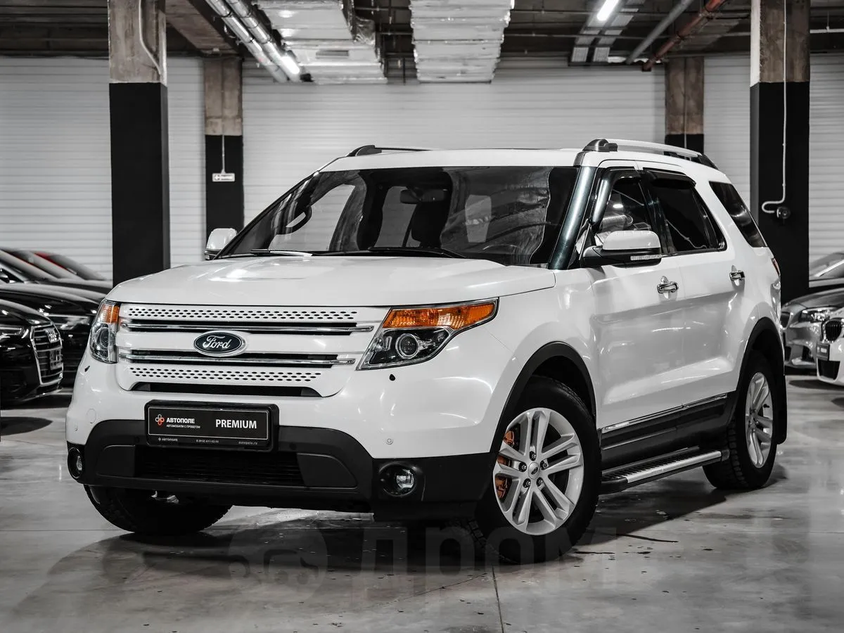 Ford Explorer Image 2