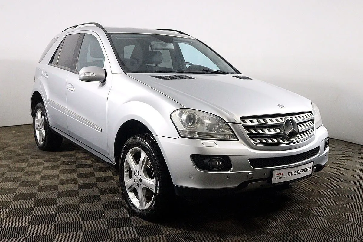 Mercedes-Benz M-Class ML 280 CDI AT 4MATIC Image 3